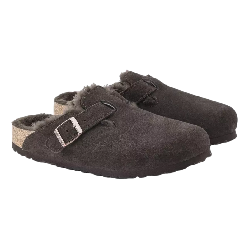 BIRKENSTOCK Birkenstock Klomp Boston Shearl Suede Donkerbruin - Match Laren