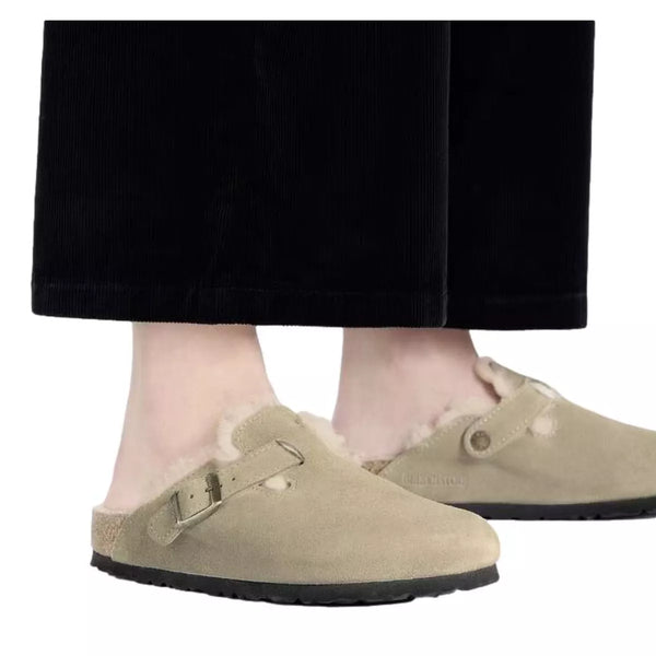 BIRKENSTOCK Birkenstock Boston Suede Lamswol Taupe - Match Laren
