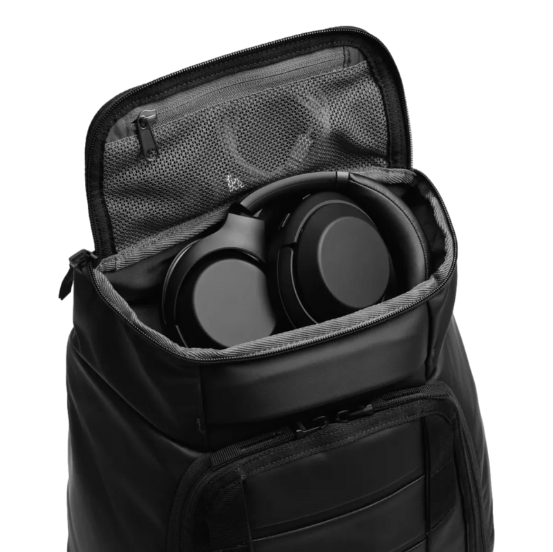 DB DB Hugger Backpack 25L Donkergroen - Match Laren
