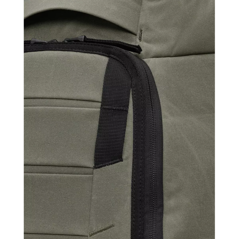 DB DB Hugger Backpack 25L Donkergroen - Match Laren