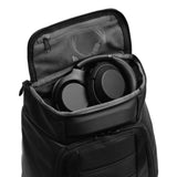 DB SP RUGZAK ONE / ZWART DB Hugger Backpack 25L Black Out - Match Laren
