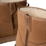 UGG M LAARS UGG Classic Mini Bailey-Laars Met Rits Chestnut - Match Laren